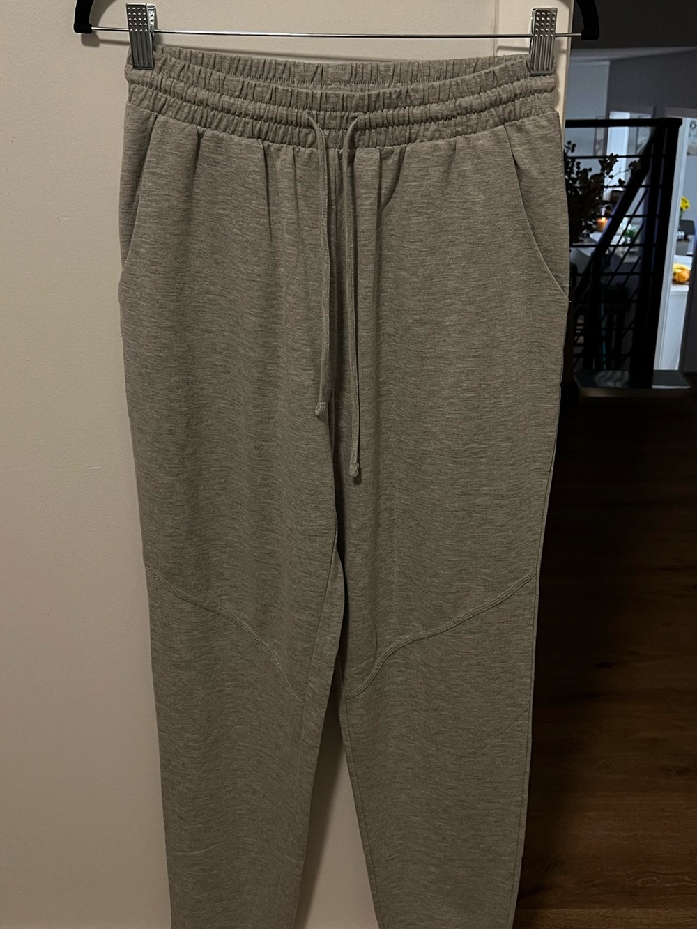 Forever 21 Men's Light Gray Jogger Sweatpants